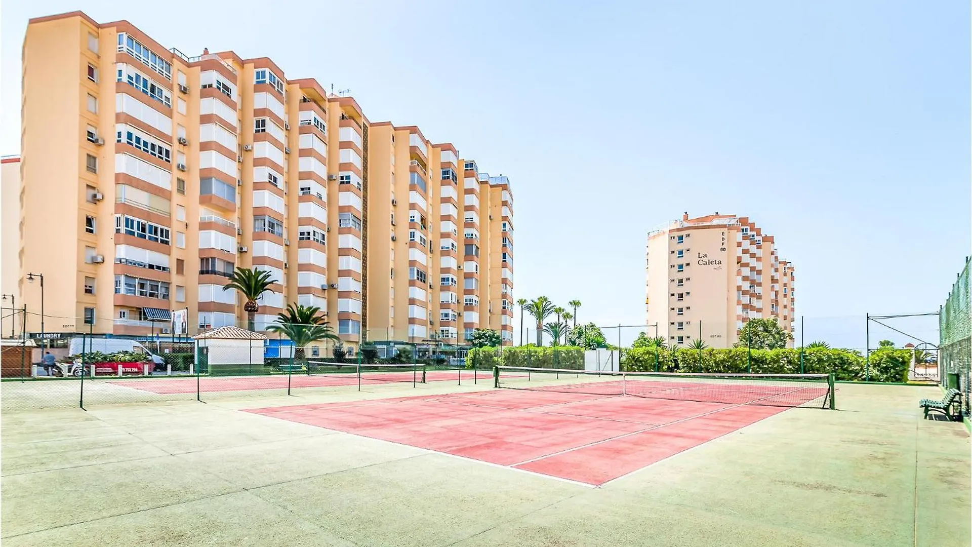 Beautiful Apartment With Pool Torrox Spain